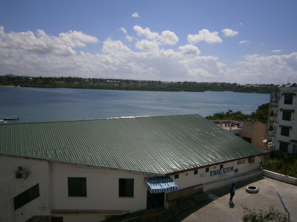 מומבסה Tudor Water Sports Hotel מראה חיצוני תמונה